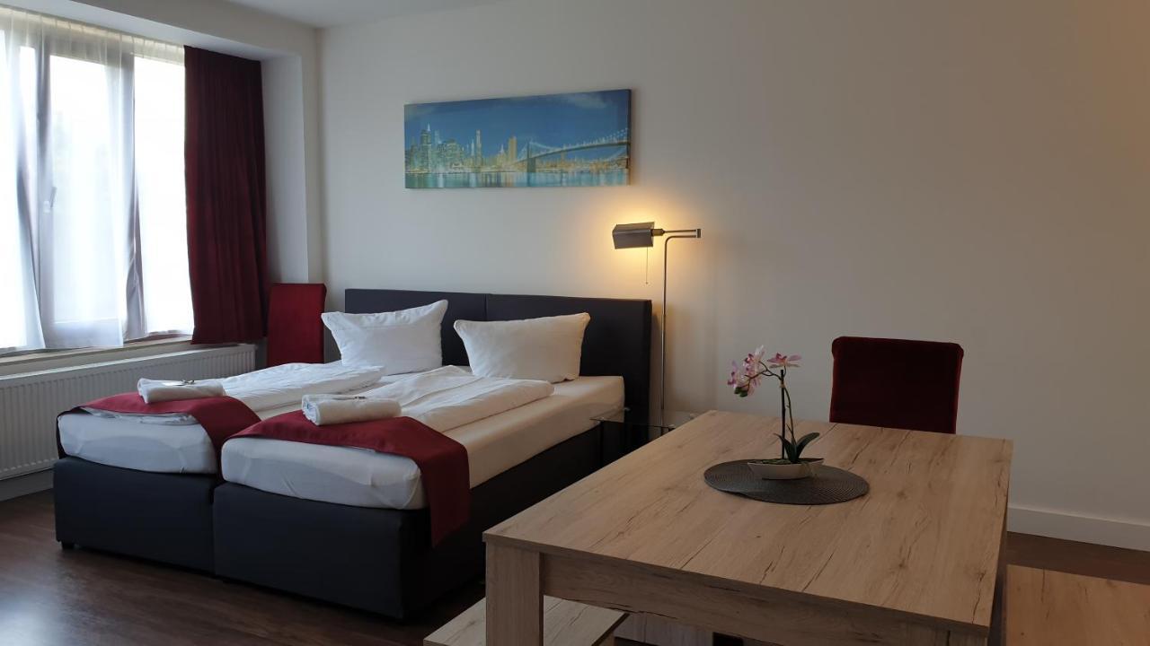 Apart-Hotel-Kick Sinsheim Eksteriør bilde